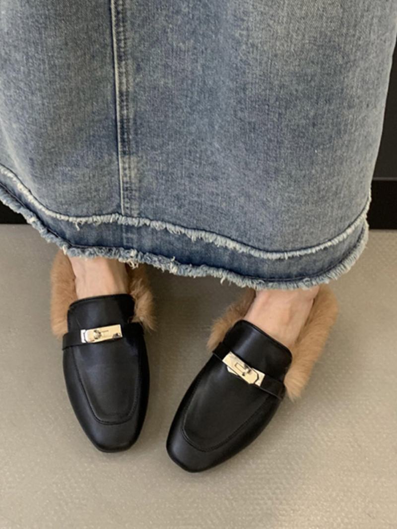 Černé Dámské Mokasíny Kovové Detaily Z Umělé Kožešiny Slip On Loafer Boty - Černá